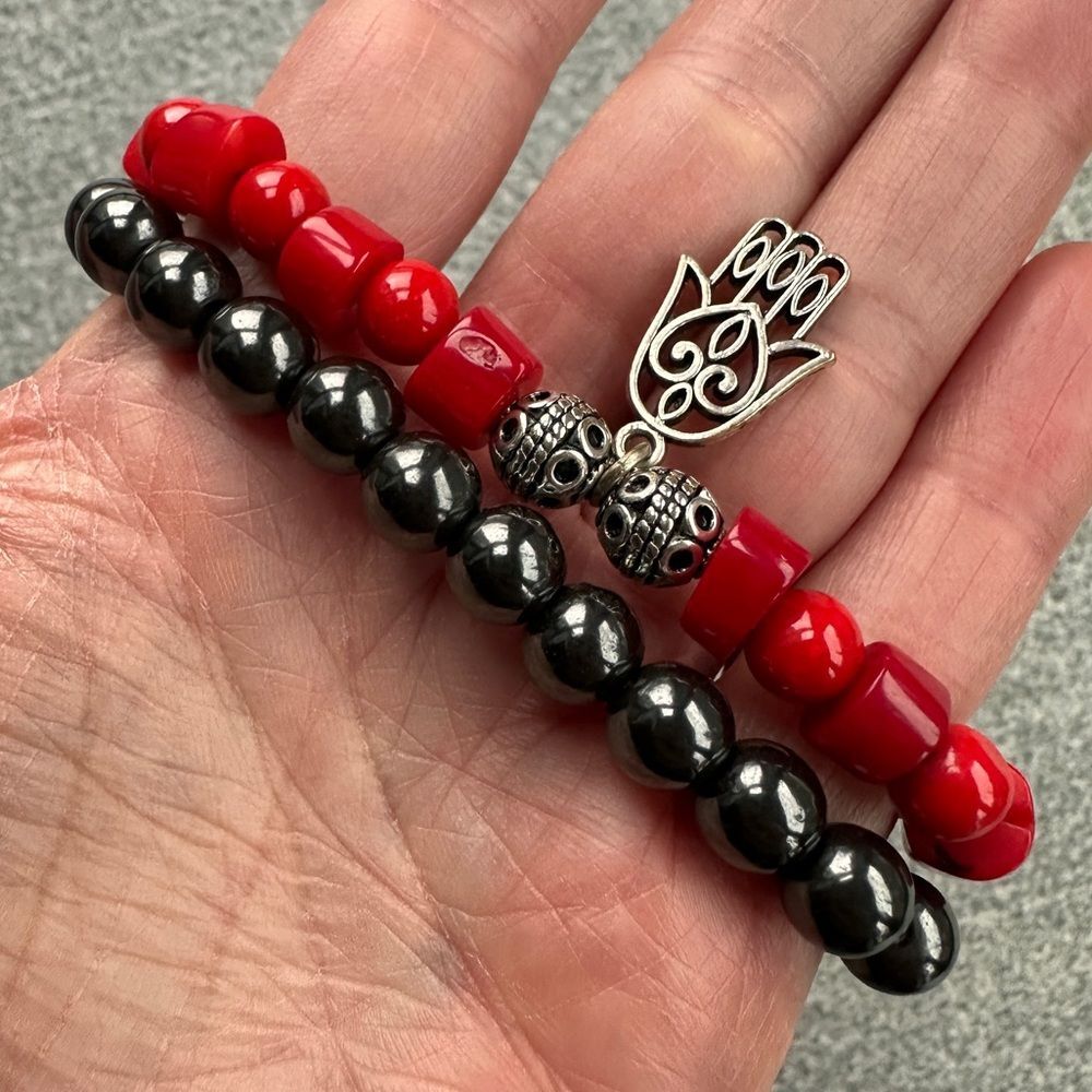 NWOT 2-pc Set Red Beads Hamsa Charm + Hematite Black 8mm Bead Stretch Bracelet